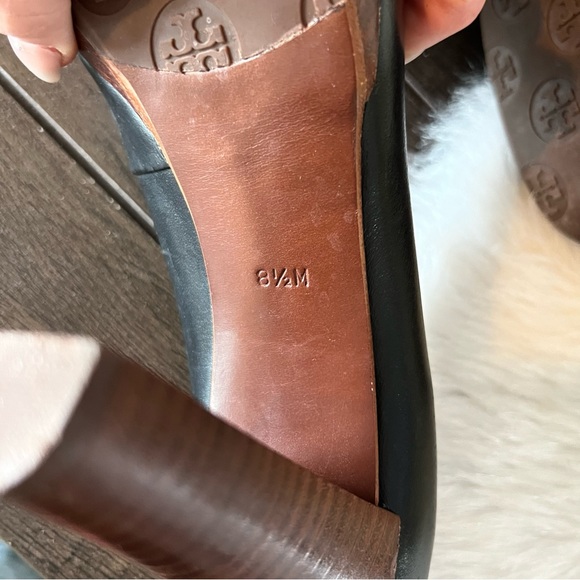 Tory Burch black leather heels - Picture 5 of 5